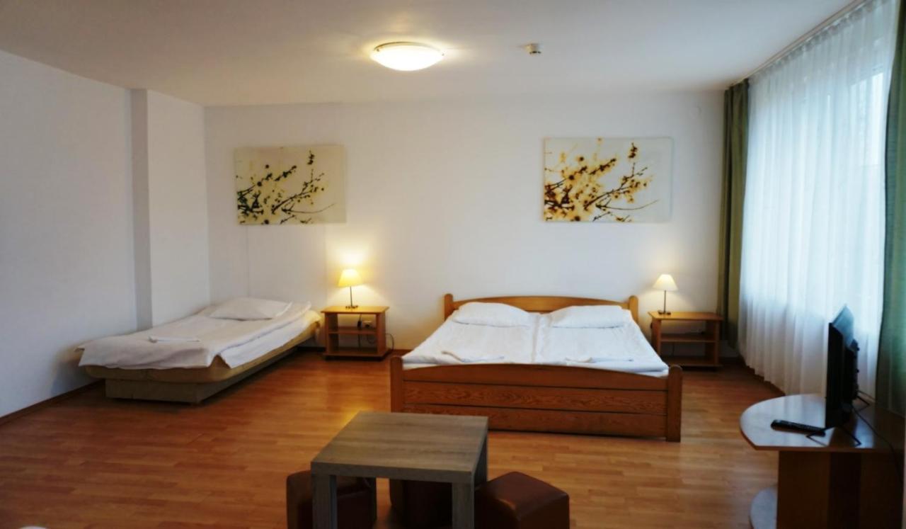 Scsk Brzezno Hostel Gdansk Bagian luar foto