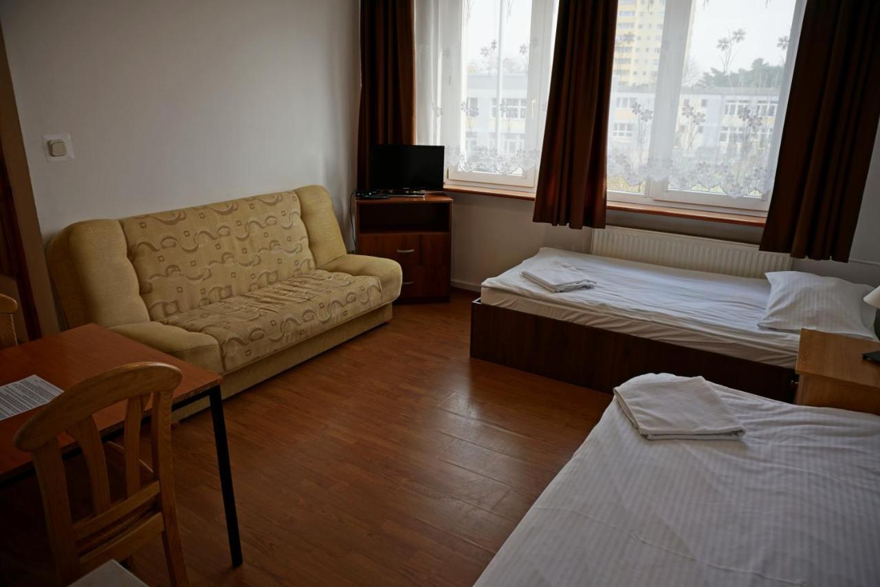 Scsk Brzezno Hostel Gdansk Bagian luar foto