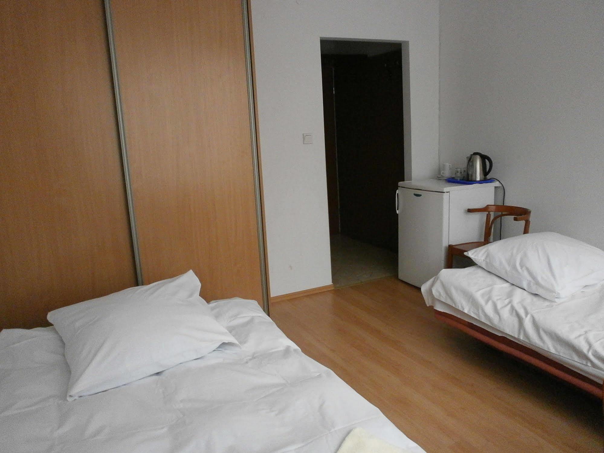 Scsk Brzezno Hostel Gdansk Bagian luar foto