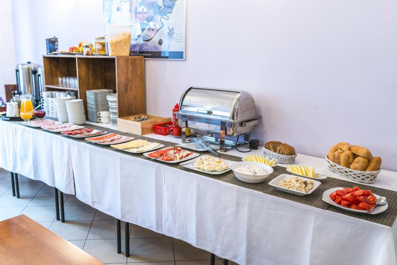 Scsk Brzezno Hostel Gdansk Bagian luar foto