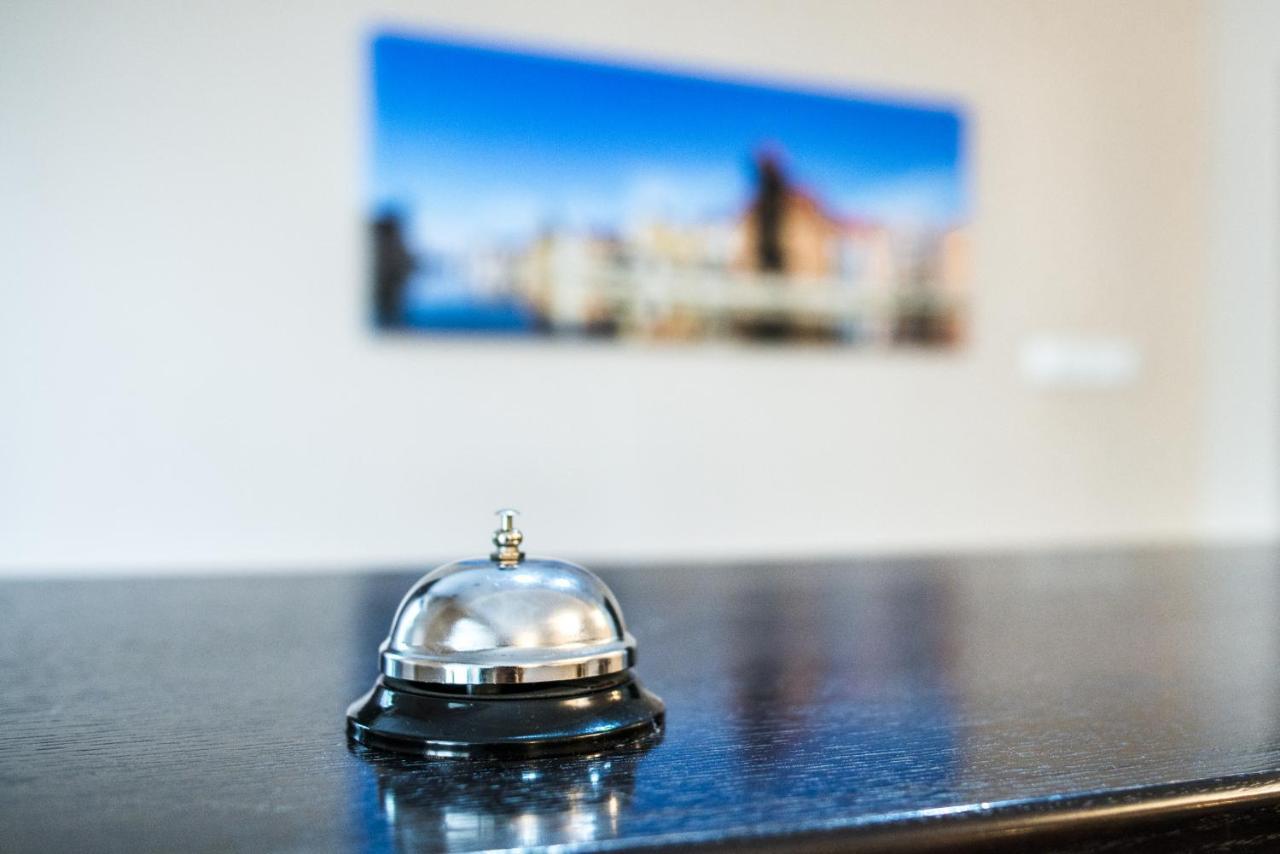 Scsk Brzezno Hostel Gdansk Bagian luar foto
