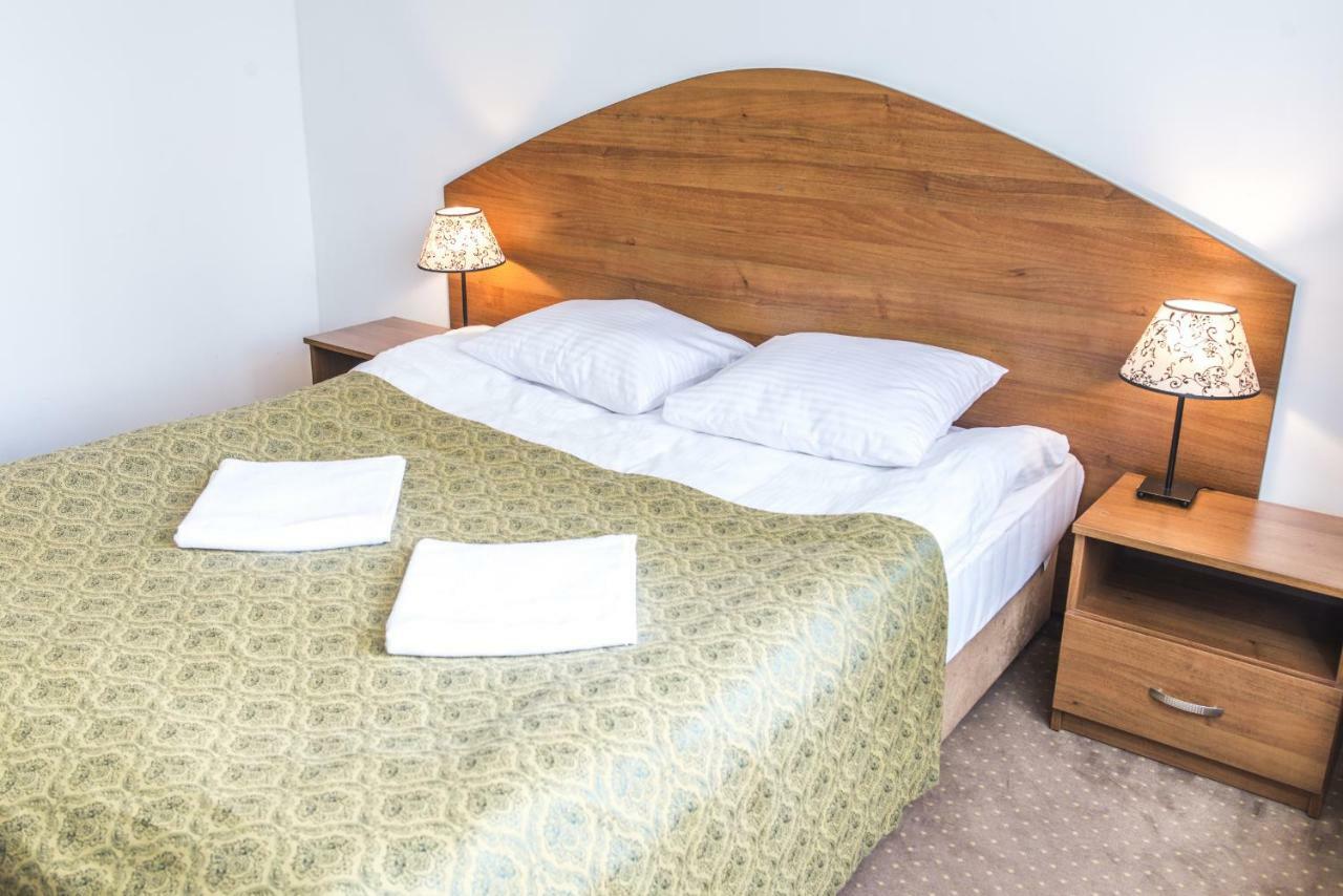 Scsk Brzezno Hostel Gdansk Bagian luar foto